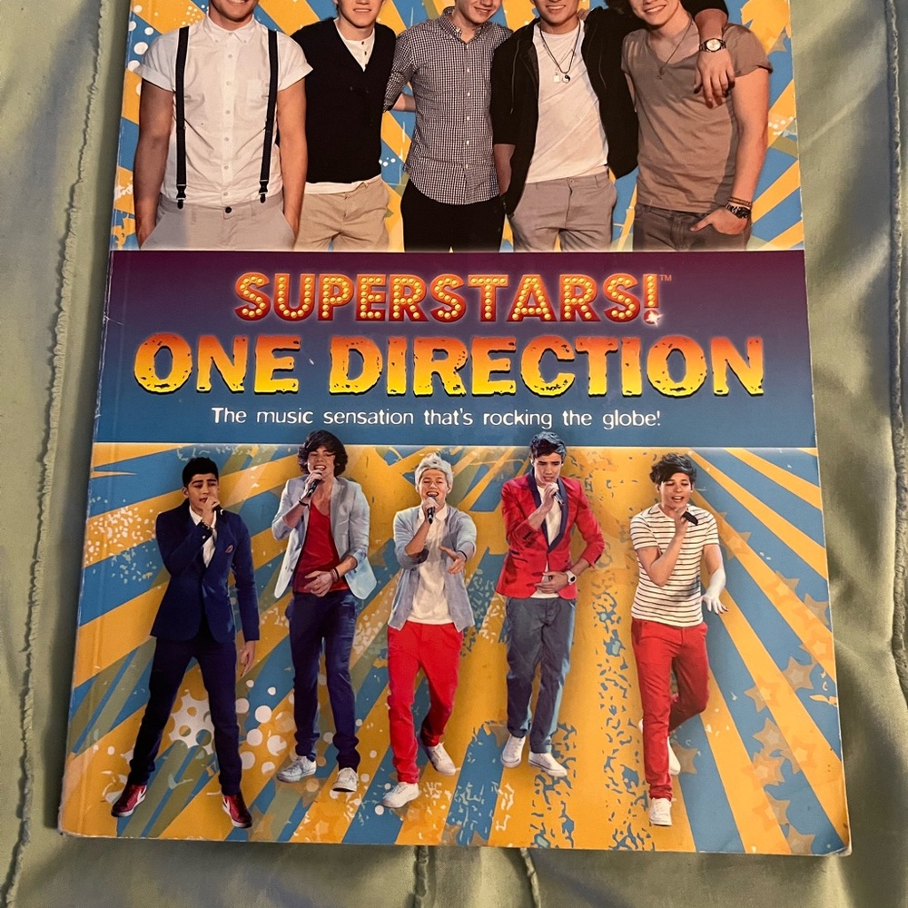 1D Blue Superstars Fan Book